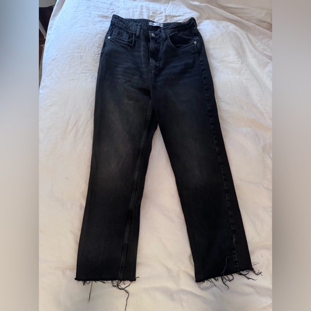 Zara Women’s Faded Black Straight Jeans